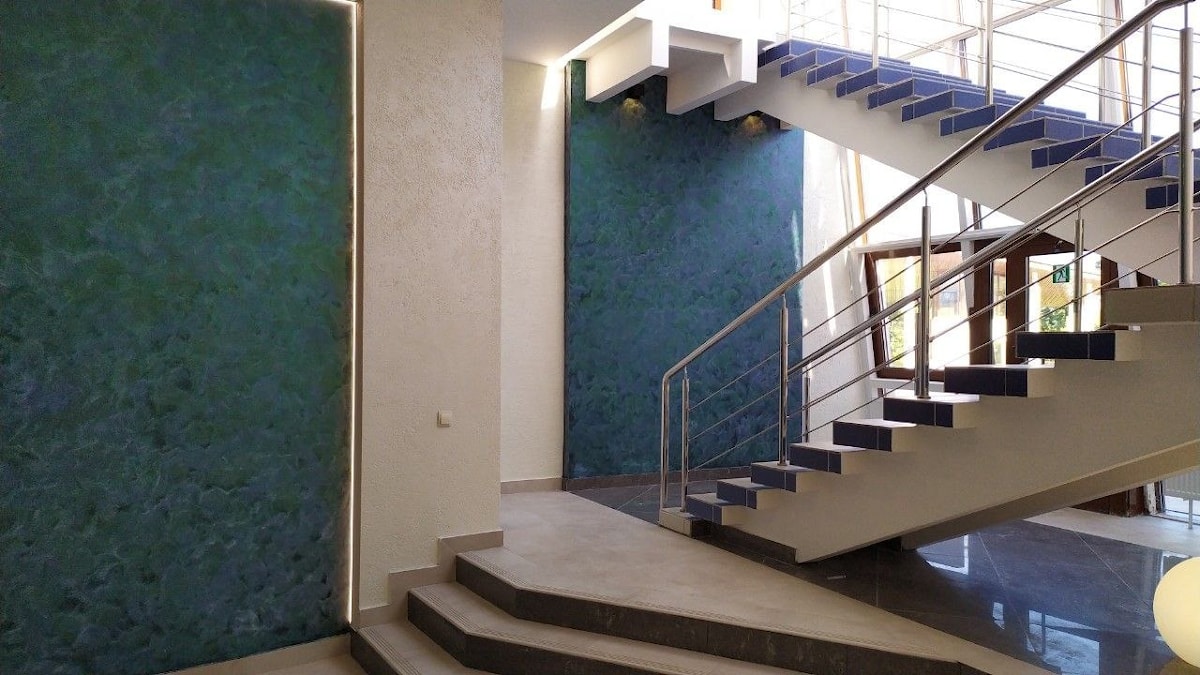 Декоративная штукатурка "Смак эндарфінаў" в санатории "Юность"